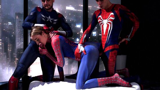 Спайдер-гёрл: Наполняясь героизмом